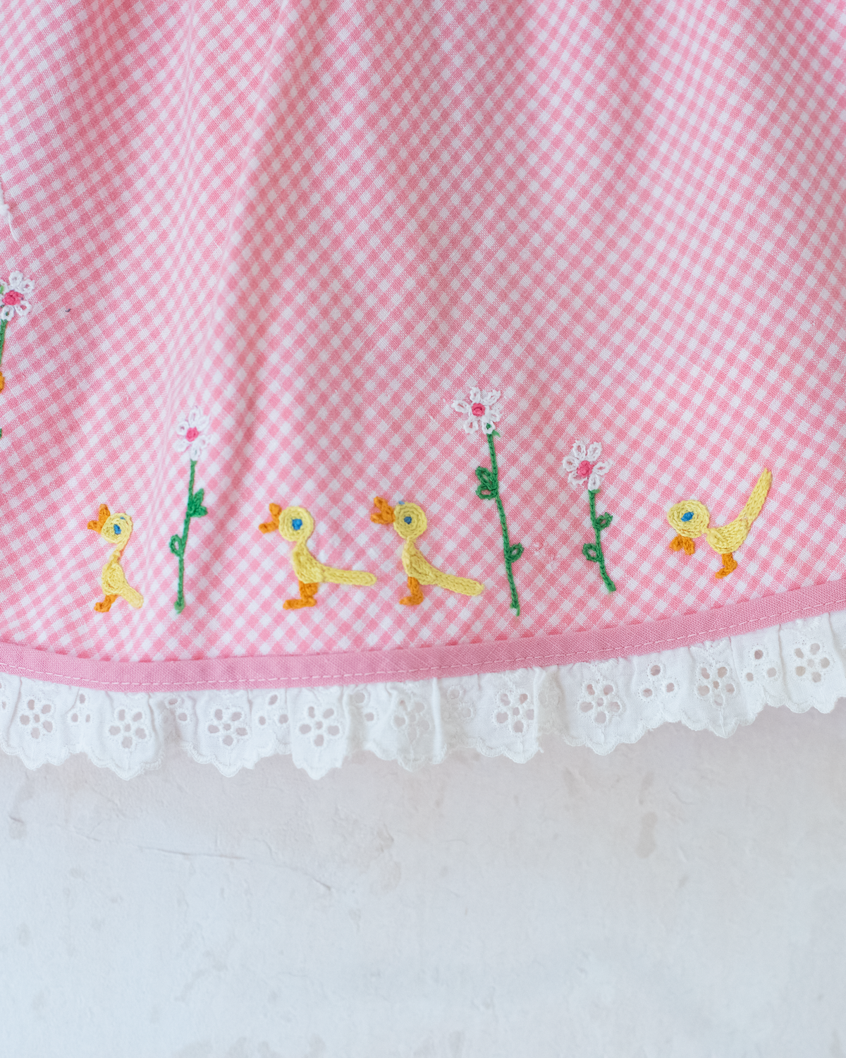 Plaid tunic with girl and embroidered ducks | 6-9 months