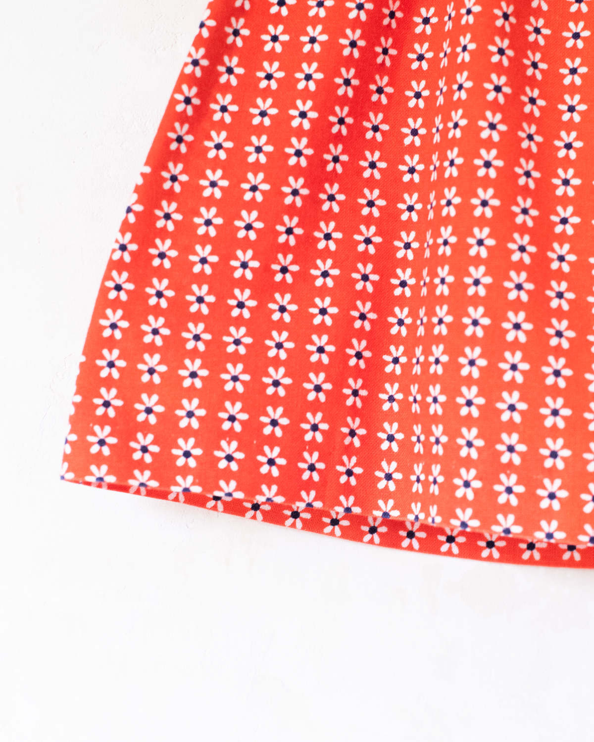 Red and white floral tunic from the 70s | 9-12 months