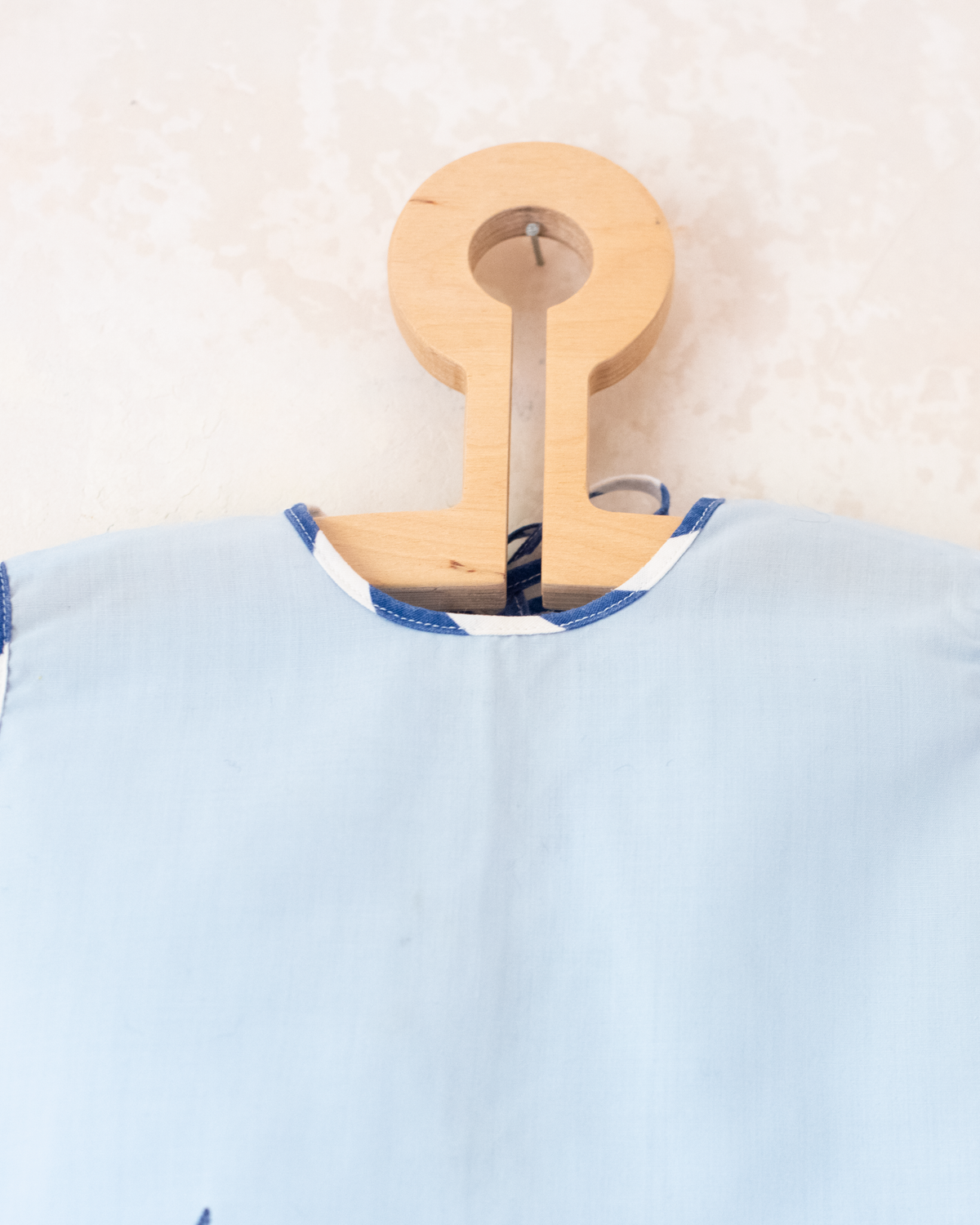Light blue tunic with dog embroidery and stripes | 6-9 months