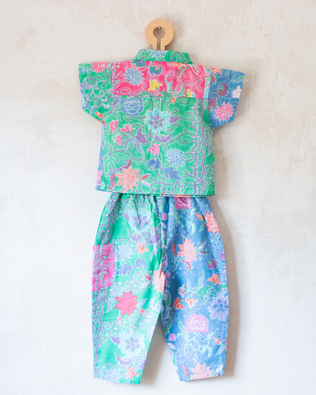 Colorful Floral Set from the Eighties | 18-24 Months