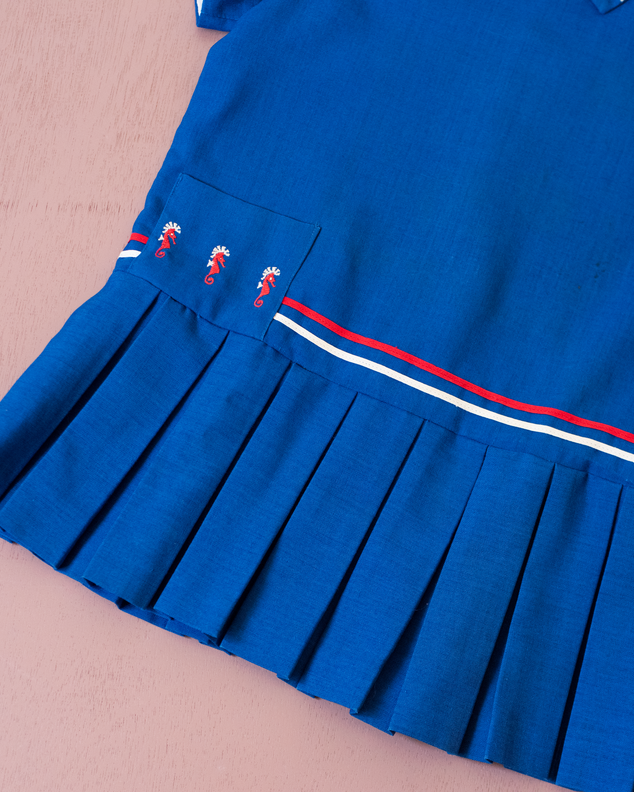 שמלה כחולה משנות ה50 עם סוסוני ים | 18-24 חודשים