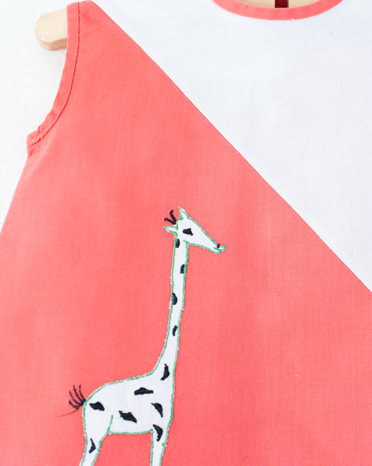 Pink and white 1950s dress with giraffe | 6-9 months