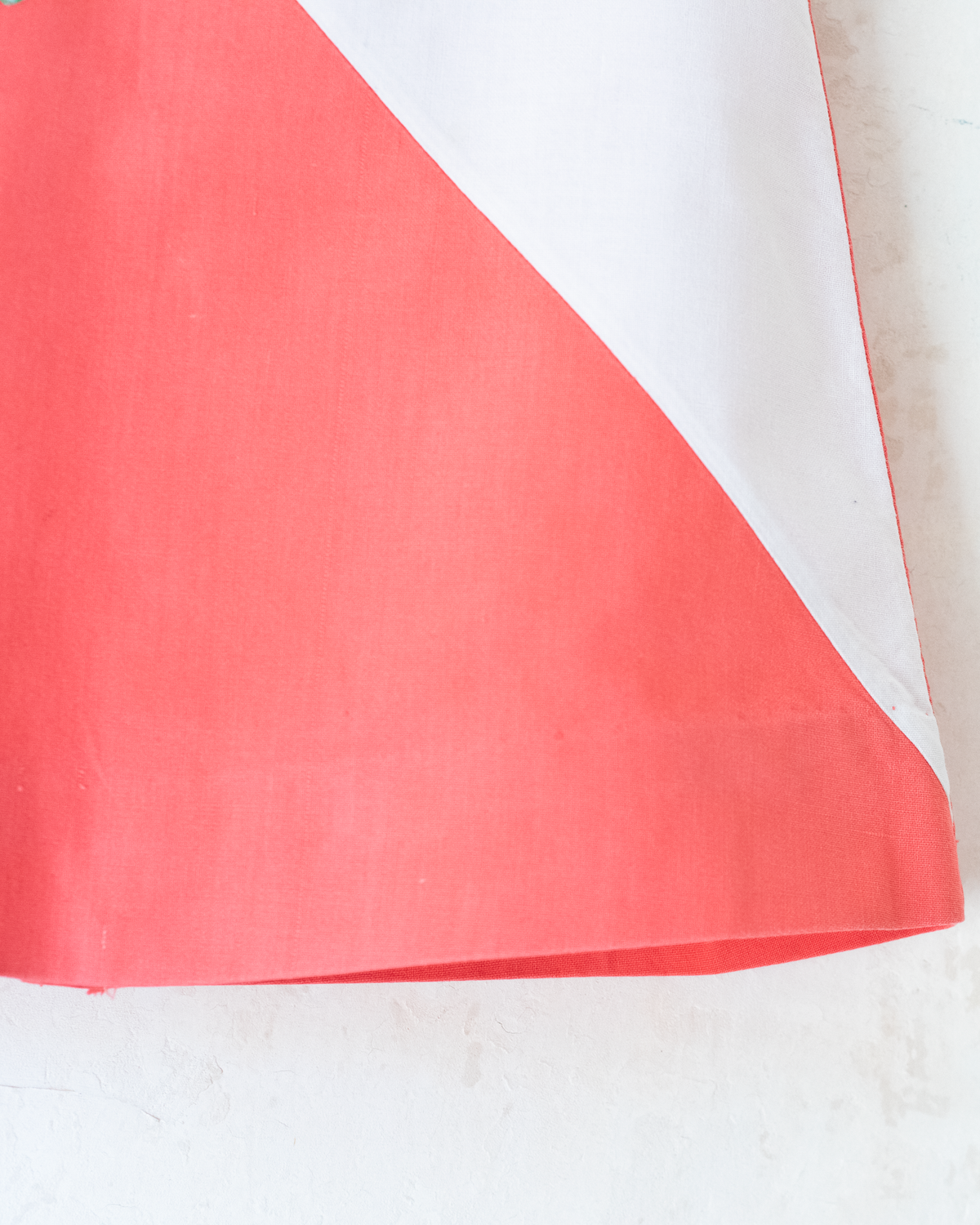 Pink and white 1950s dress with giraffe | 6-9 months