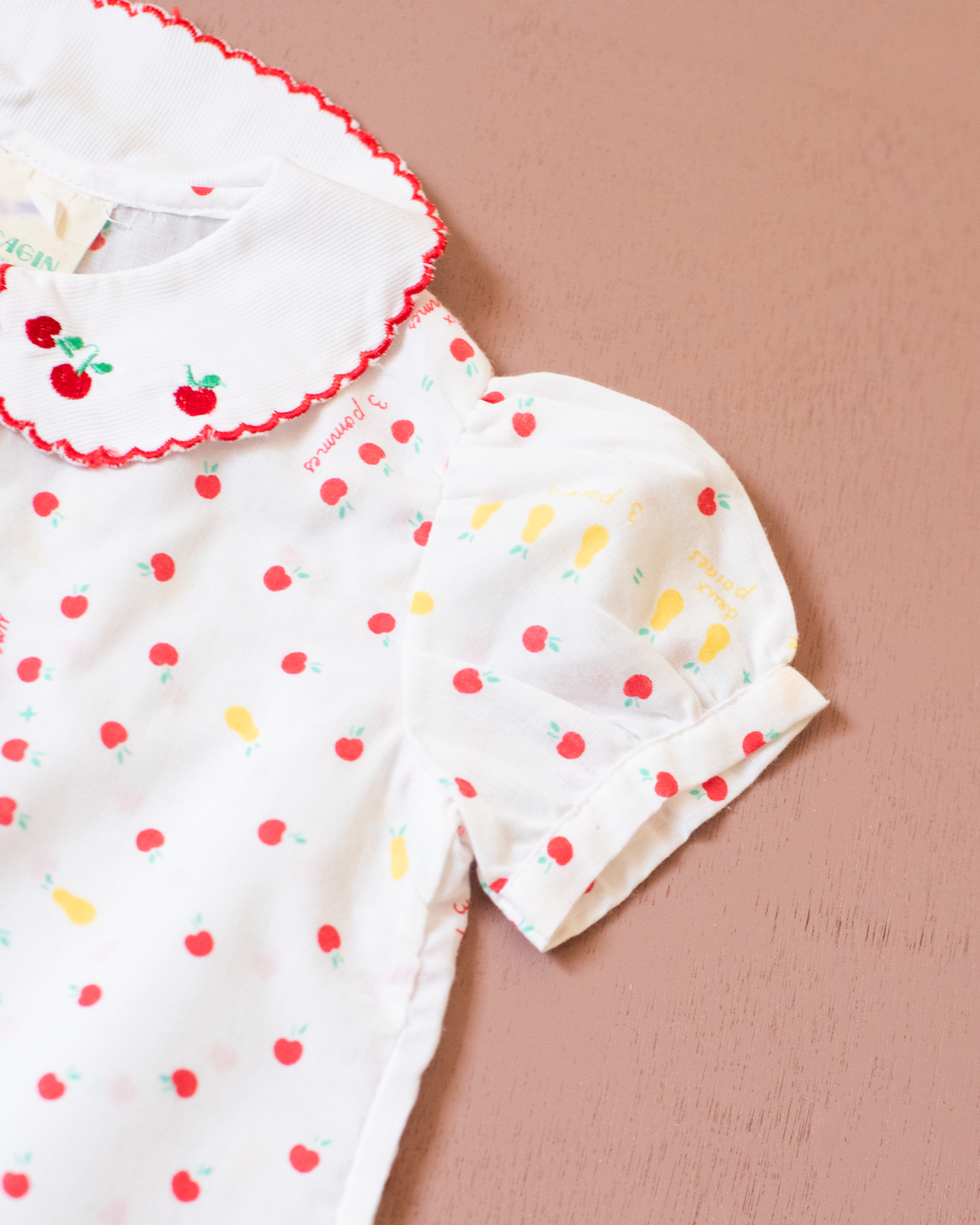 Button-down shirt with apples and pears | 12-18 months