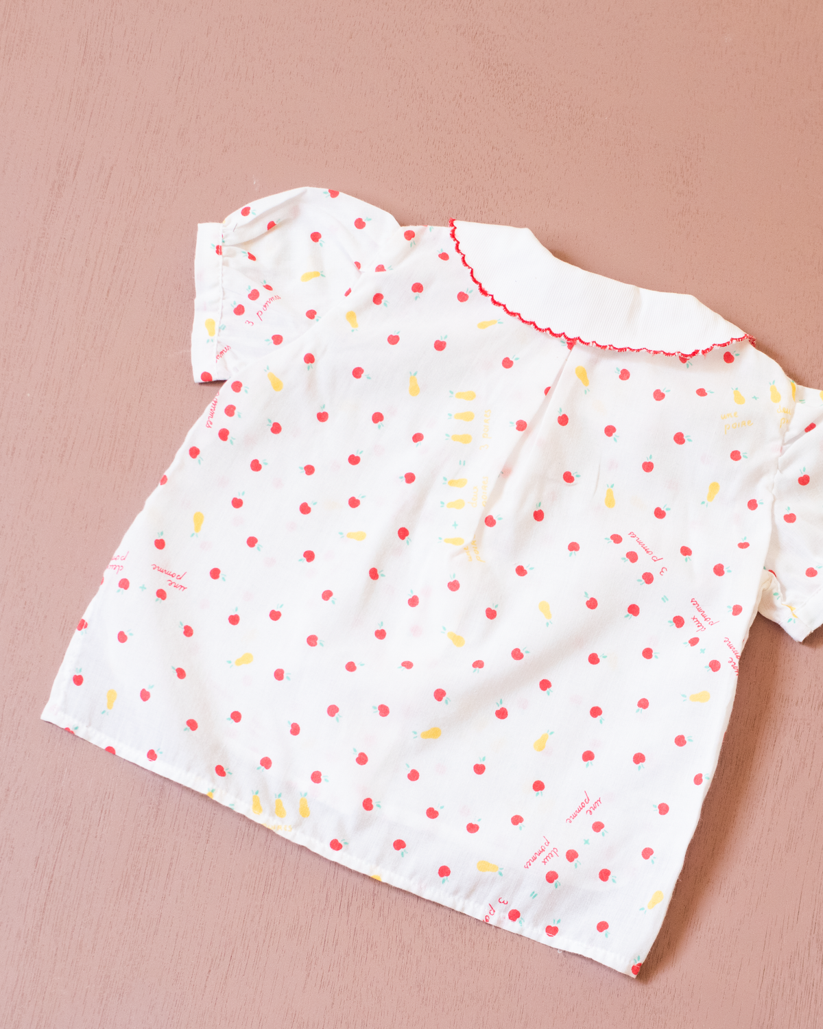 Button-down shirt with apples and pears | 12-18 months