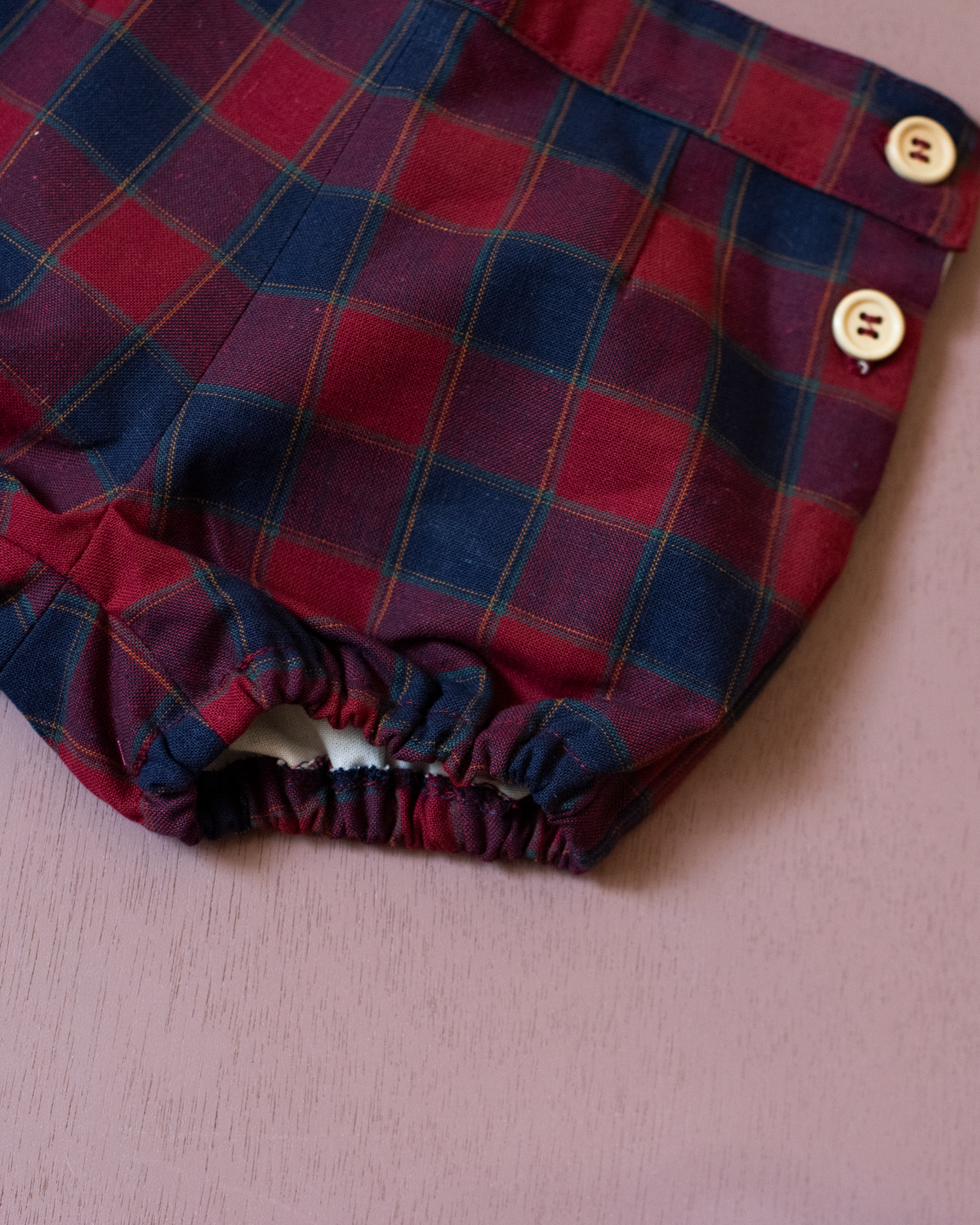 Checkered bloomers from Italy | 9-12 months