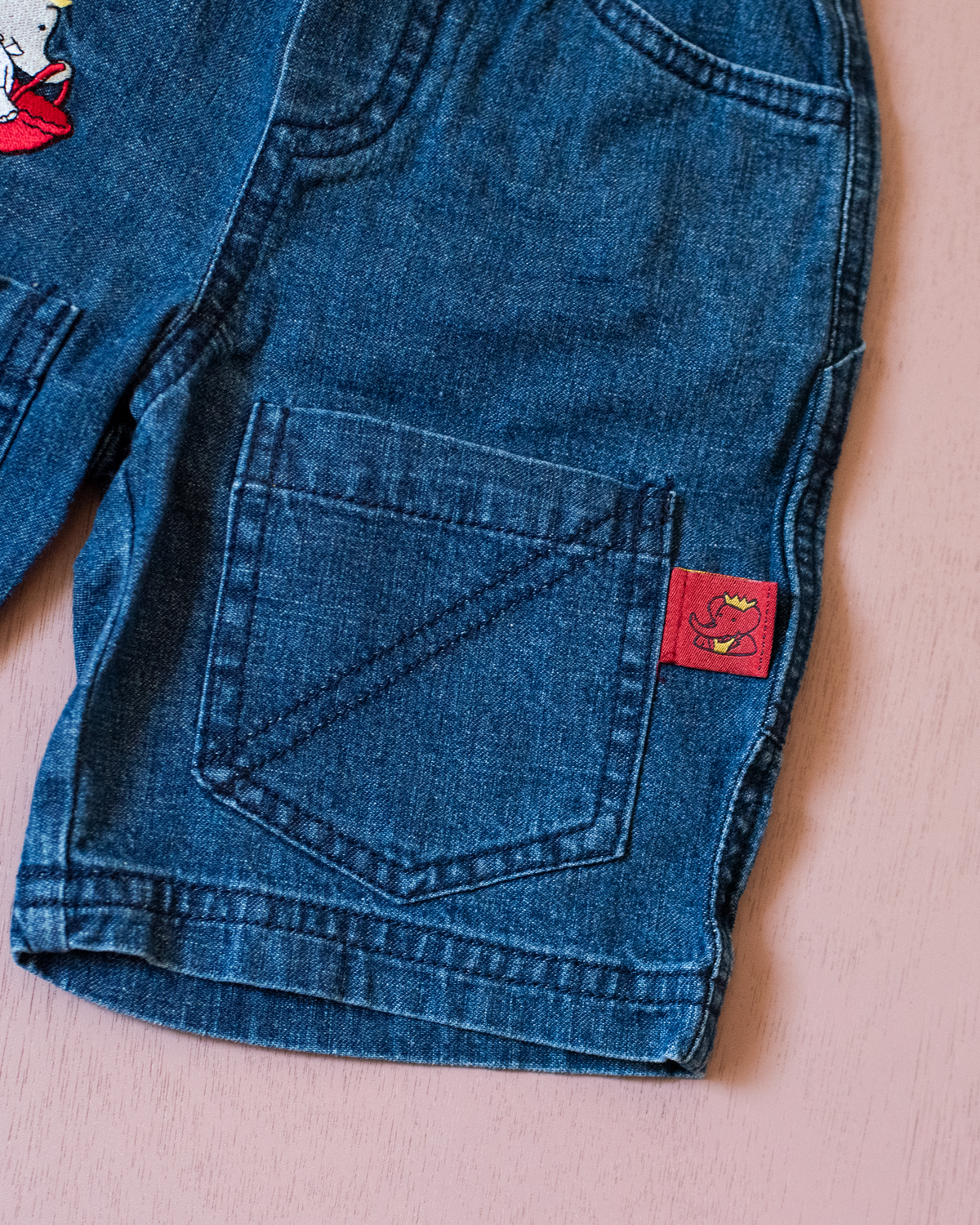Jeans with a King Babar embroidery | 12-18 months