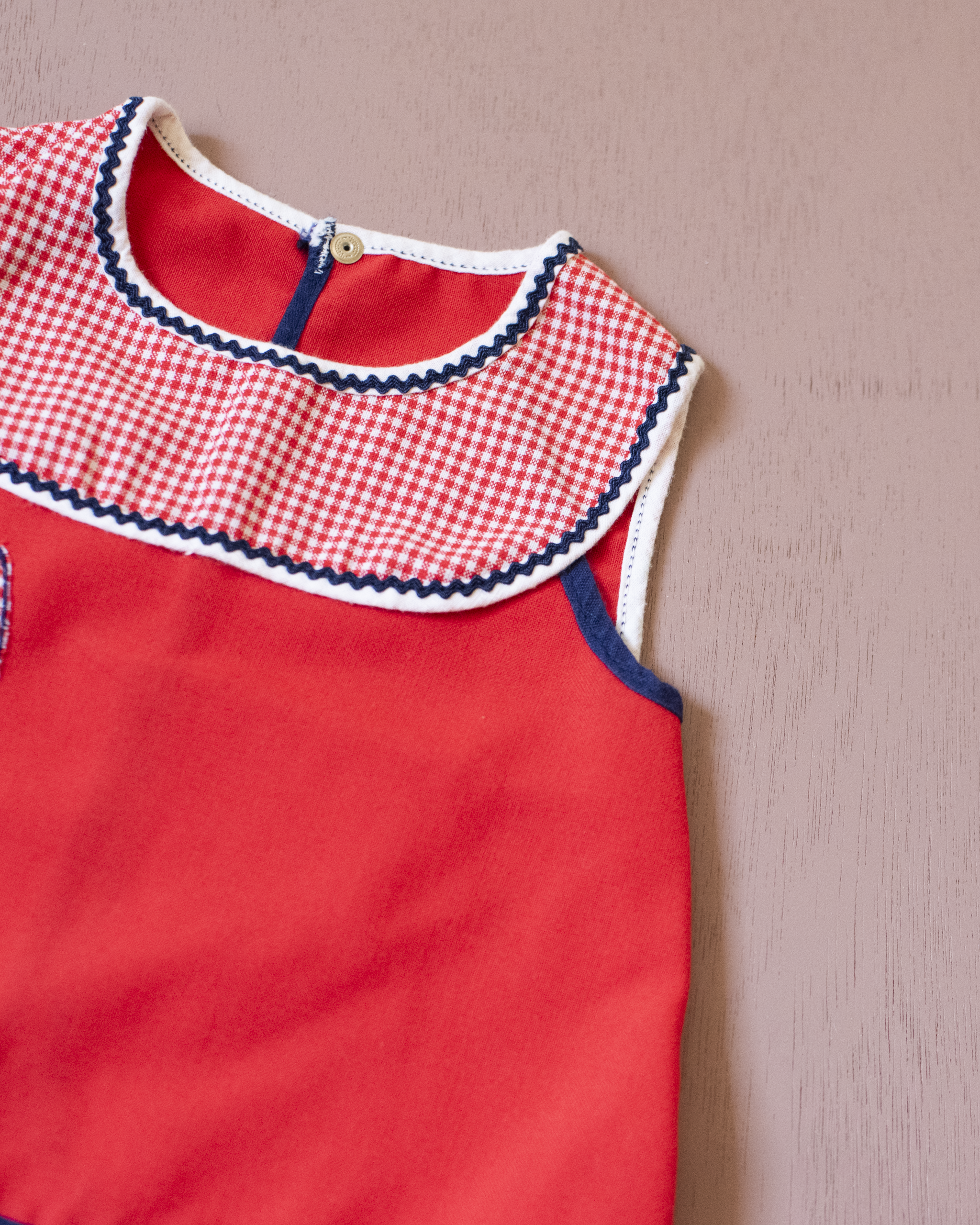 גופיה צרפתית מהסבנטיז עם סירת מפרש | 3-6 חודשים