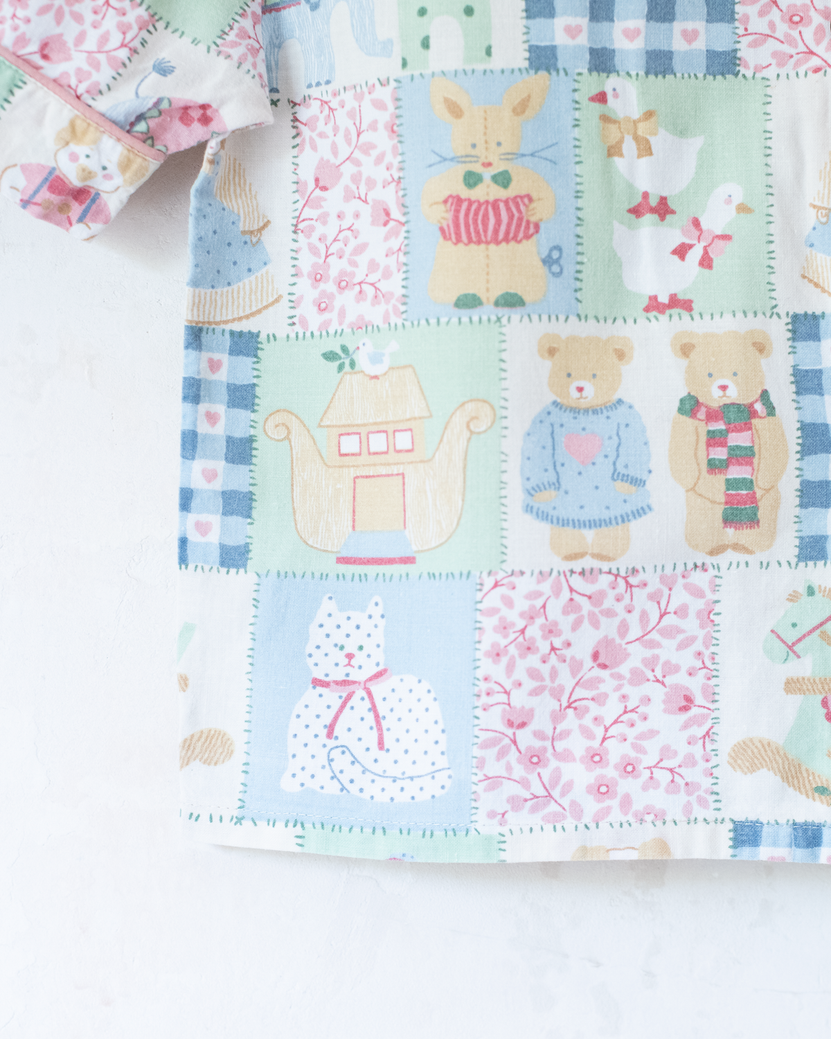 Nostalgic patchwork shirt in pastel colors | 4-5 years