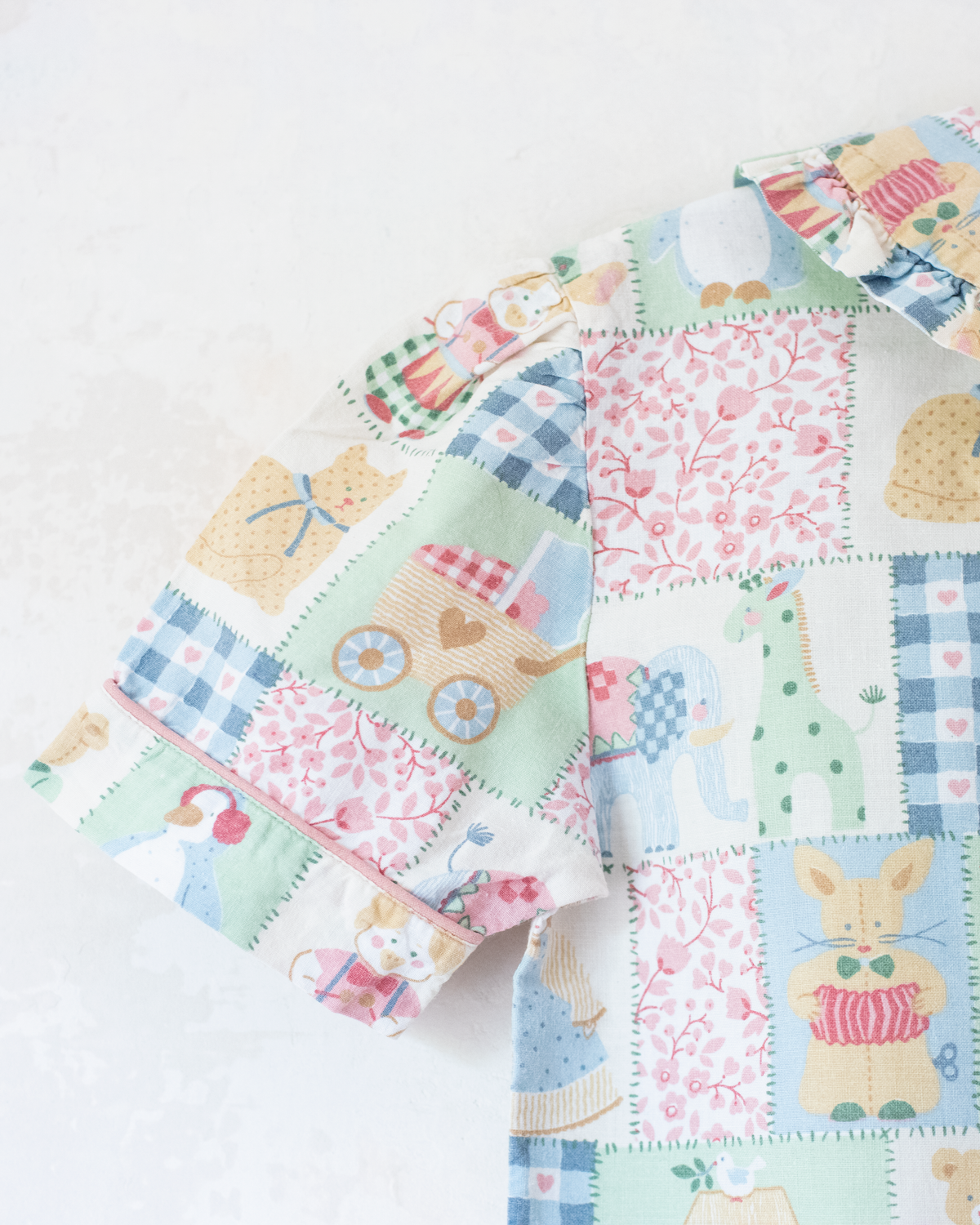 Nostalgic patchwork shirt in pastel colors | 4-5 years