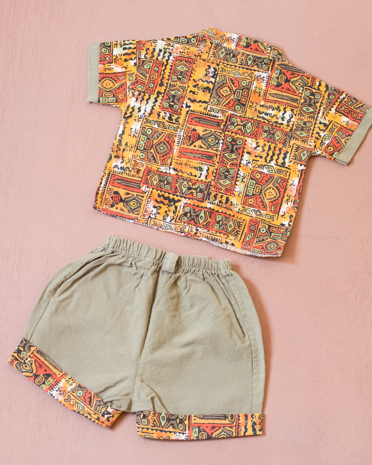 Colorful 80s set with sunglasses | 6-9 months