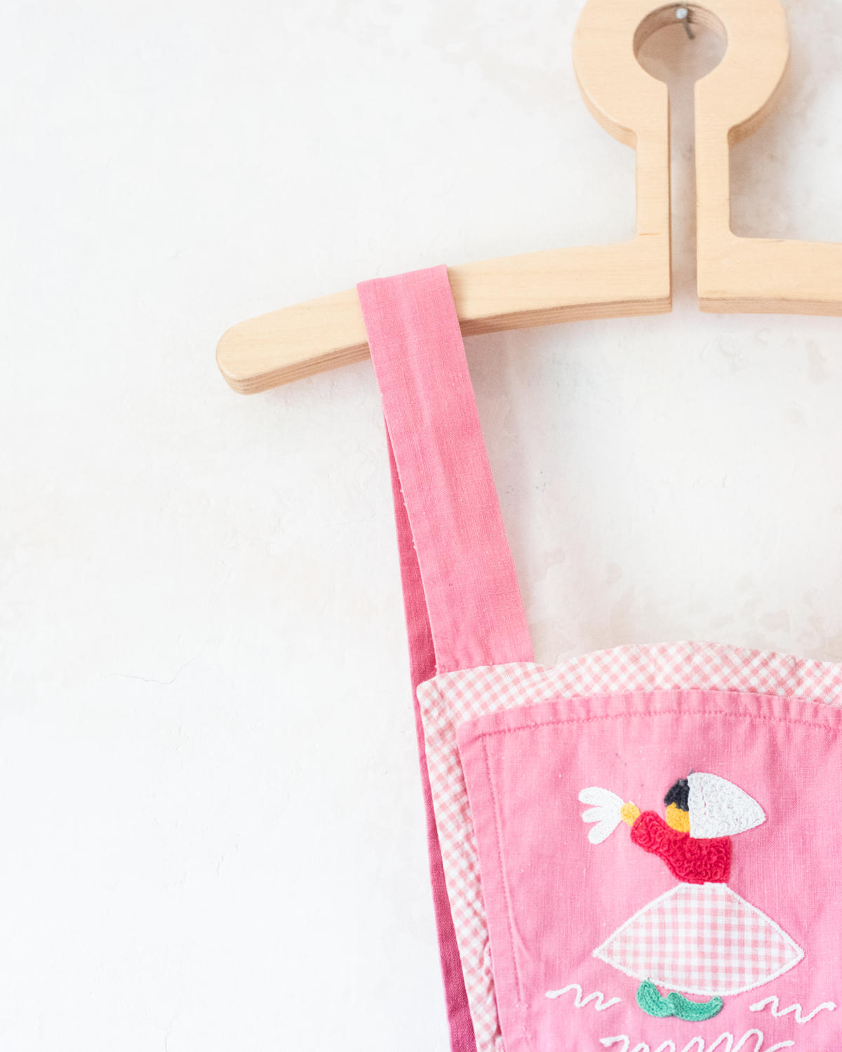 Pink 60s sundress with summer embroidery | 5-6 years
