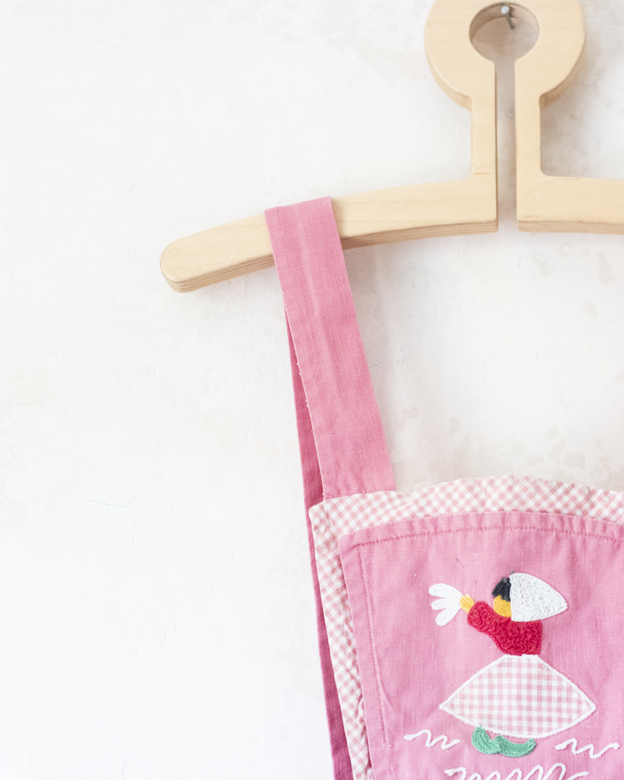 סרפן ורוד משנות ה60 עם רקמות קיץ | 5-6 שנים