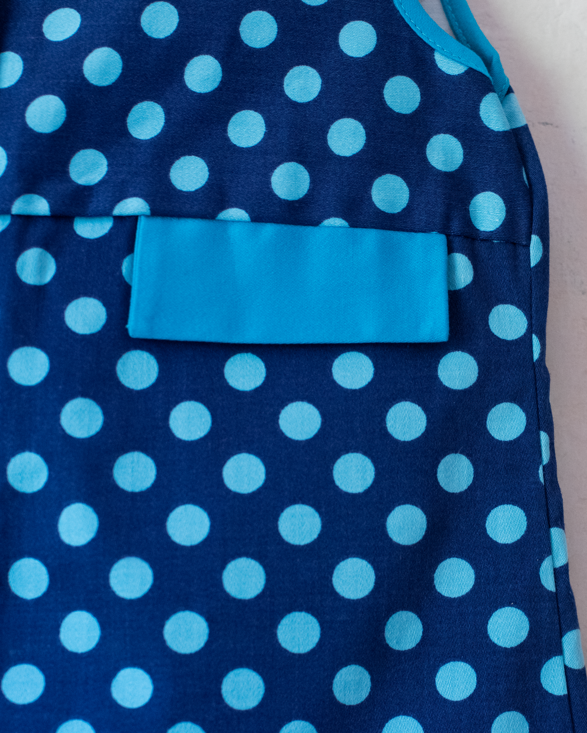 שמלה כחולה עם נקודות | דד סטוק מהסיקסטיז | 6-7 שנים