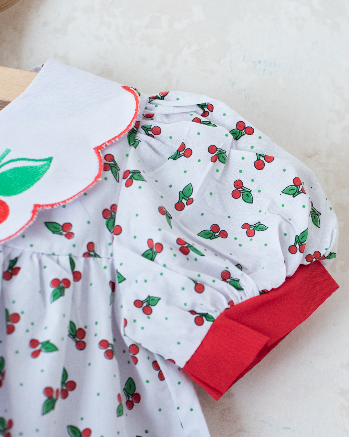 Cherry dress with wide collar | 9-12 months