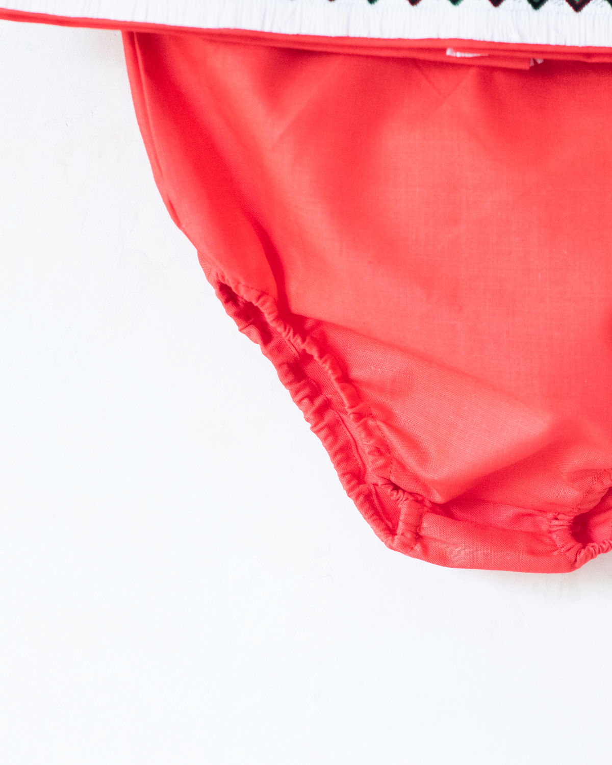 Red sailor set with gold anchor | Parisian deadstock from the sixties | 2-3 years