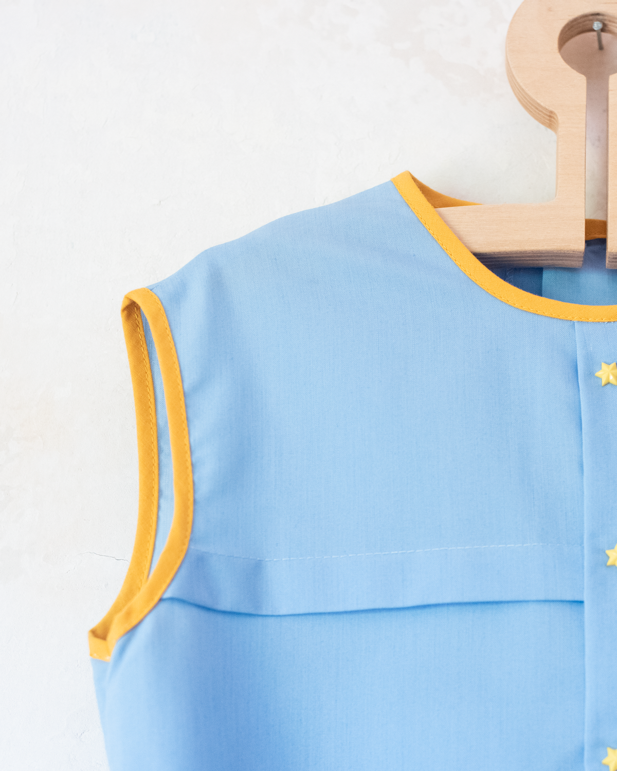 Light blue dress with flowers | 10-11 years