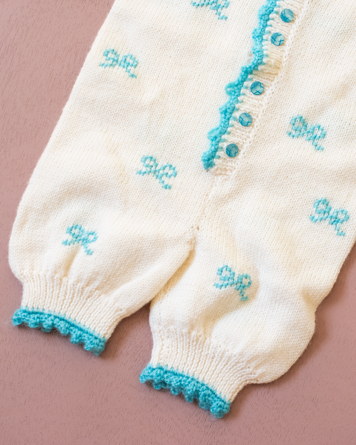 White knitted overalls with bow ties | 6-9 months