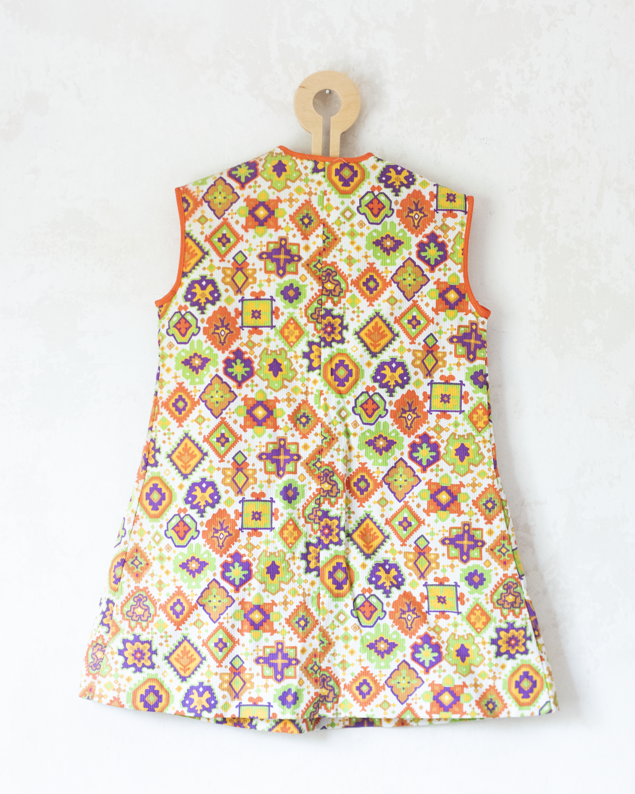 שמלה צבעונית מהסבנטיז | דד סטוק צרפתי | 4-5 שנים