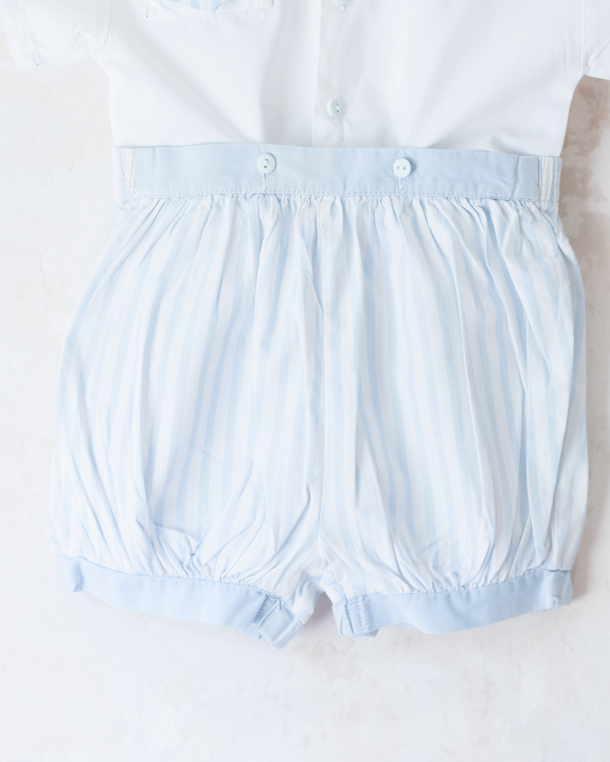 Sweet suit with embroidered dolphin | 6-9 months