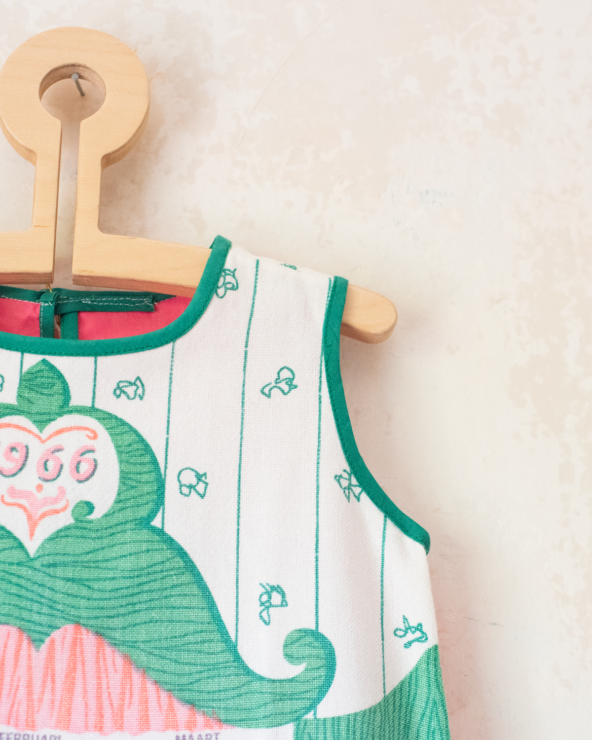 Dutch 'Mamouhedesh' dress with flowers | 3-4 years