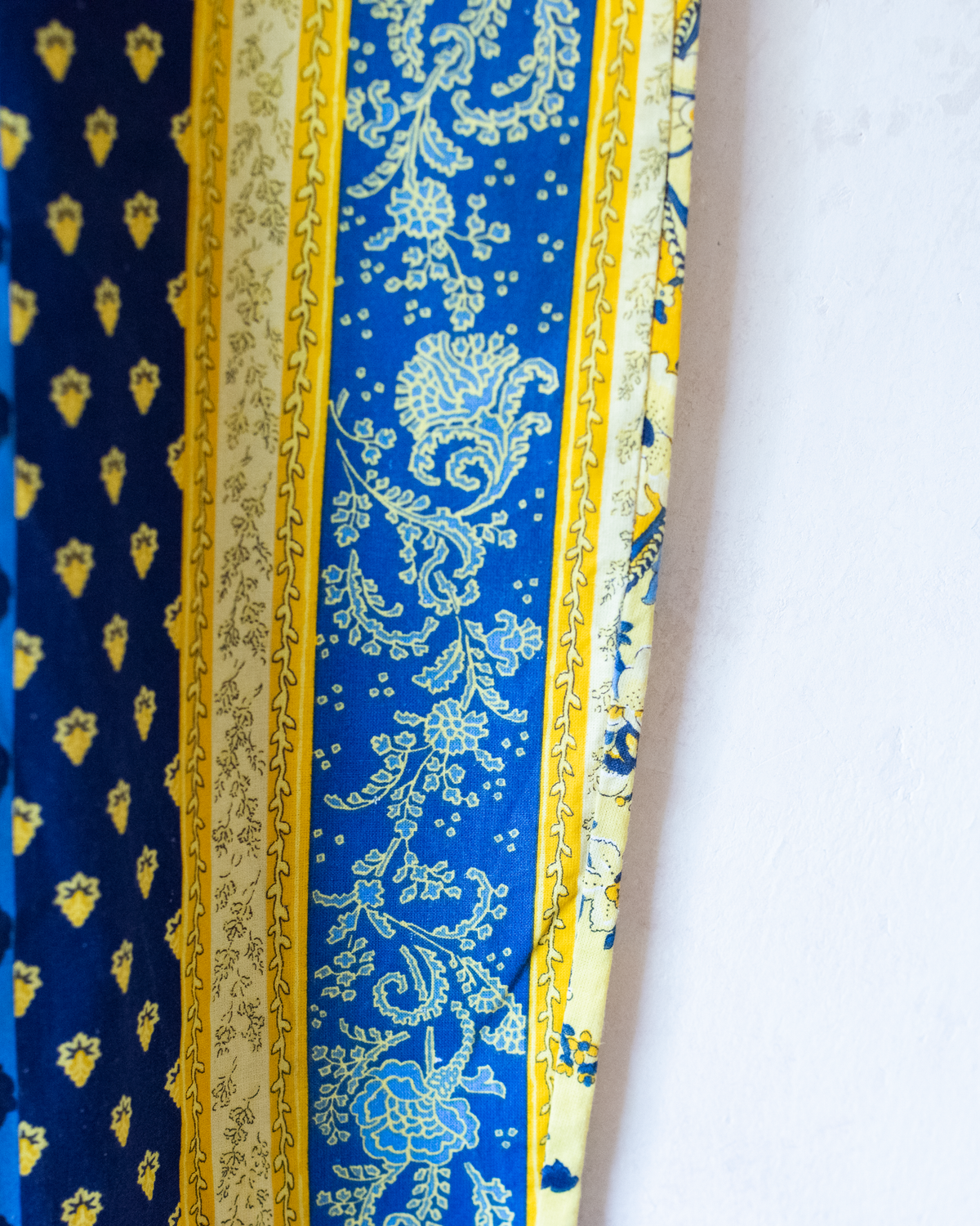Blue and yellow 'Provence' print overalls | 6-7 years