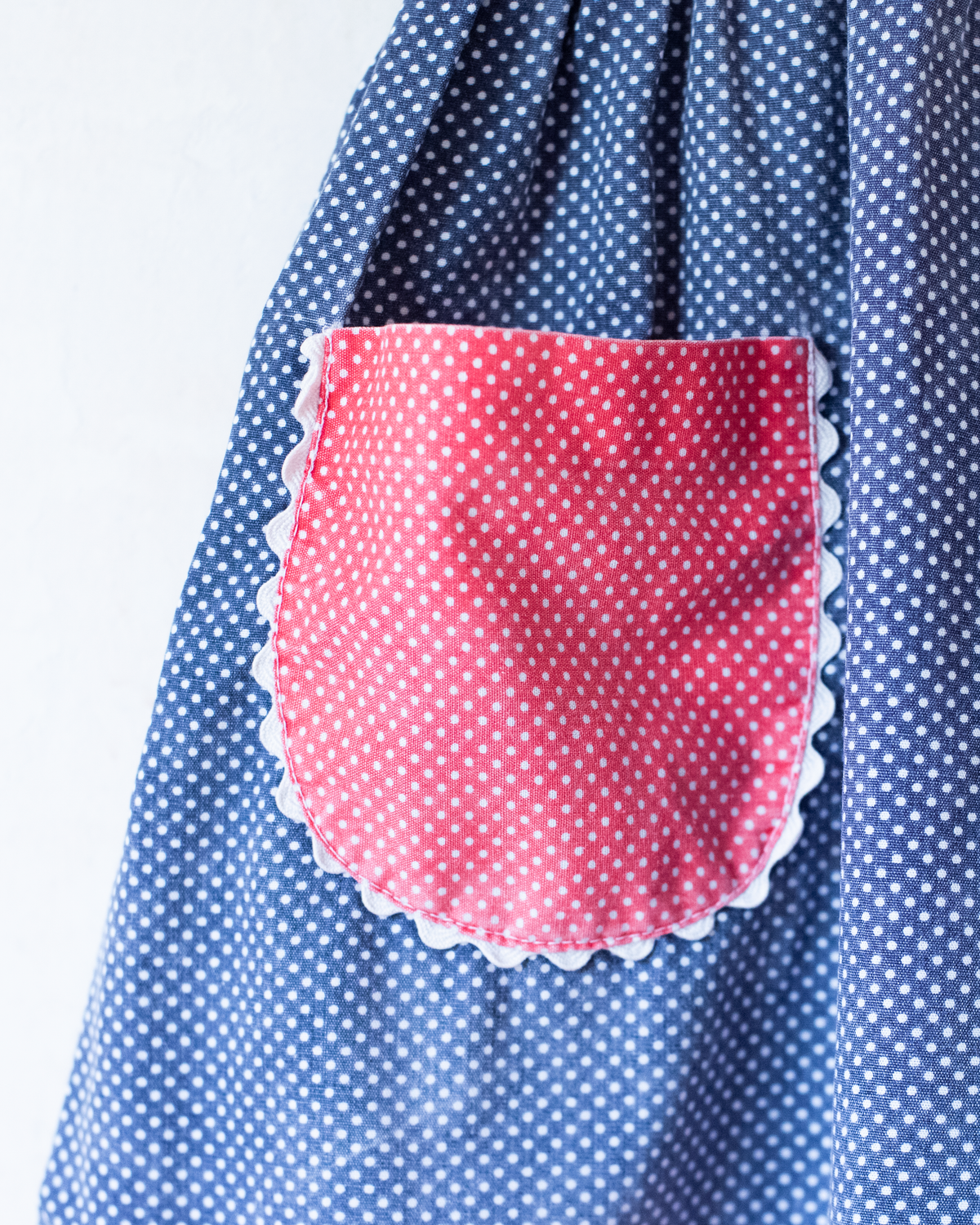 Polka dot dress with colorful embroidery | 3-4 years