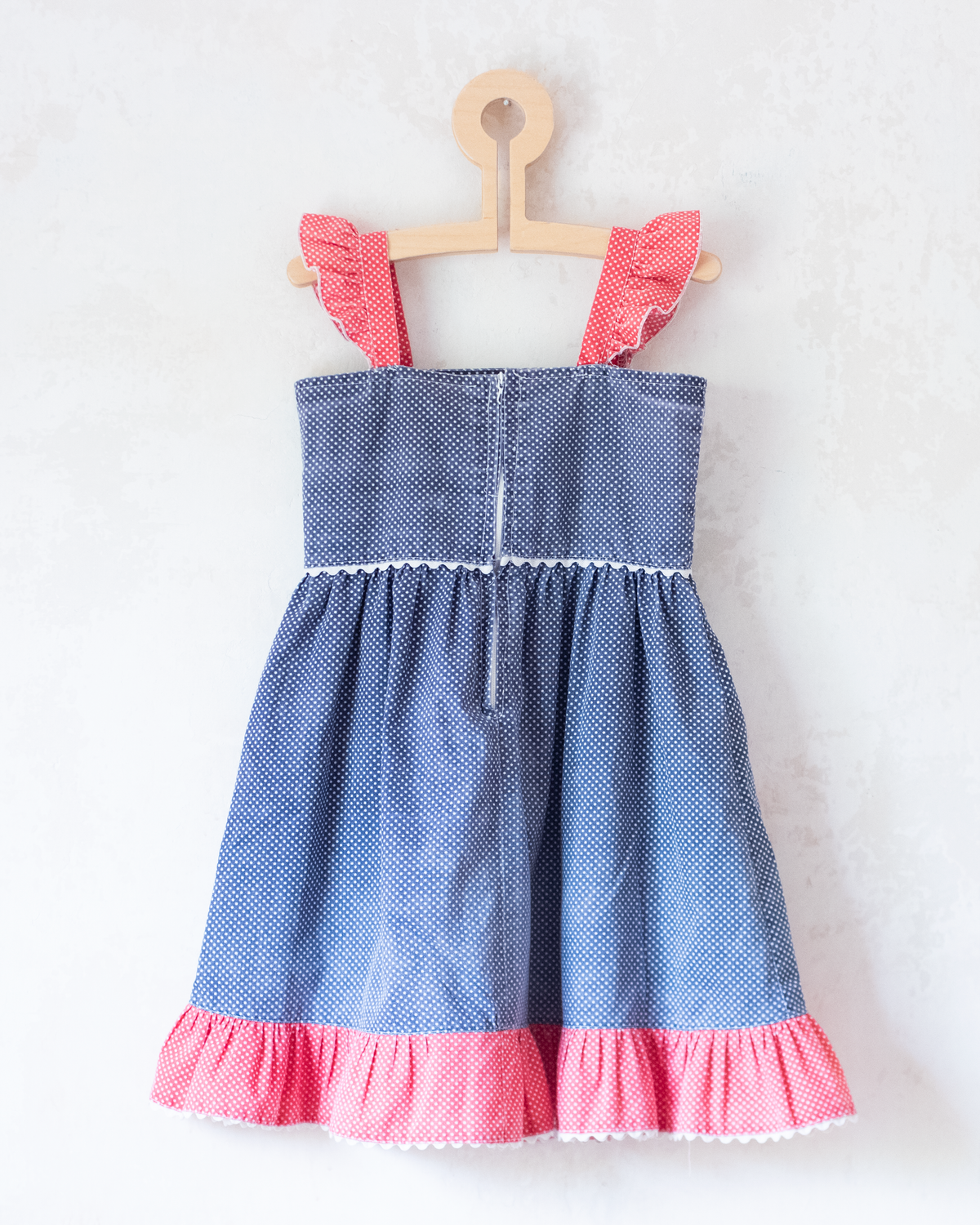 Polka dot dress with colorful embroidery | 3-4 years