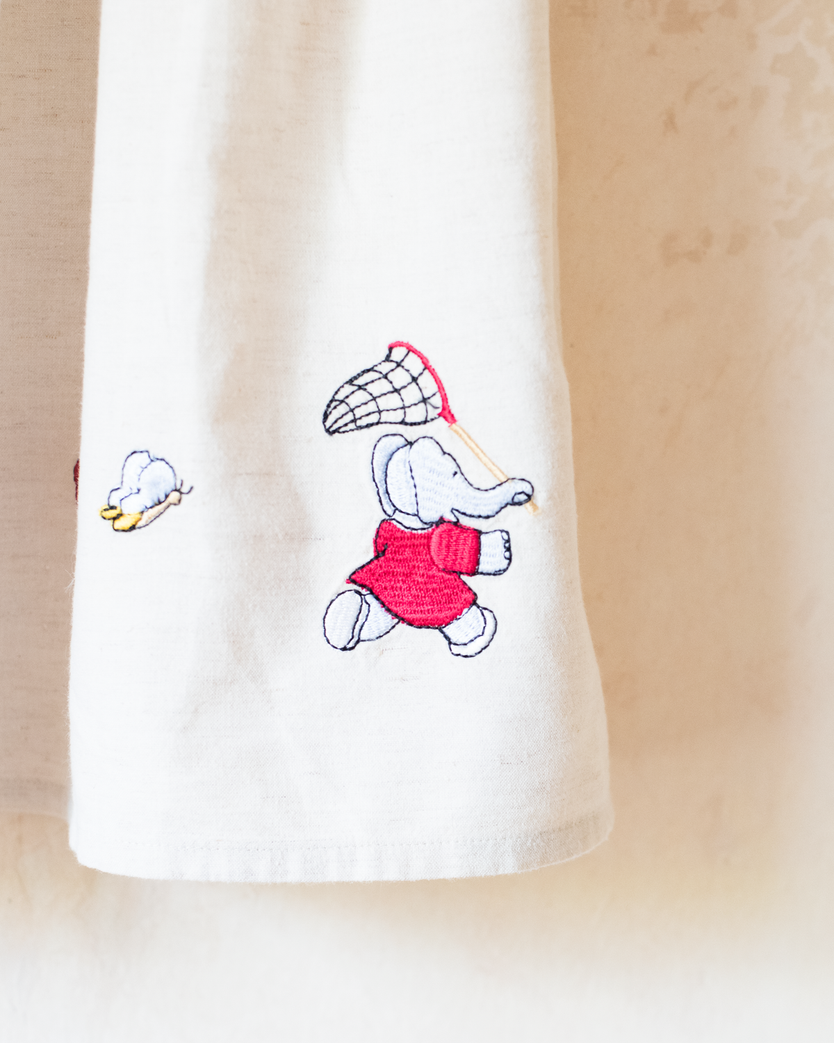Linen dress with King Babar and butterfly embroideries | 3-4 years