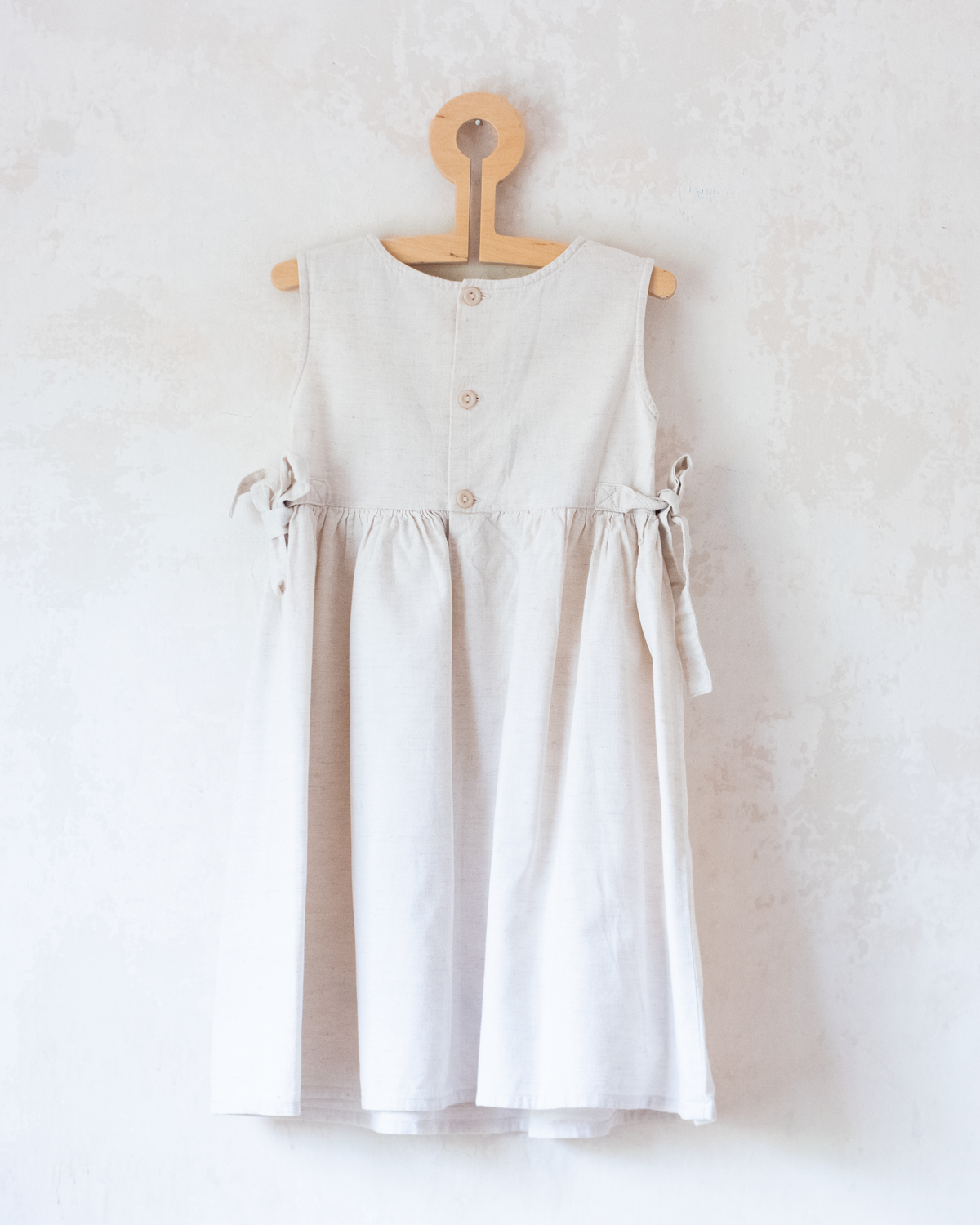 Linen dress with King Babar and butterfly embroideries | 3-4 years