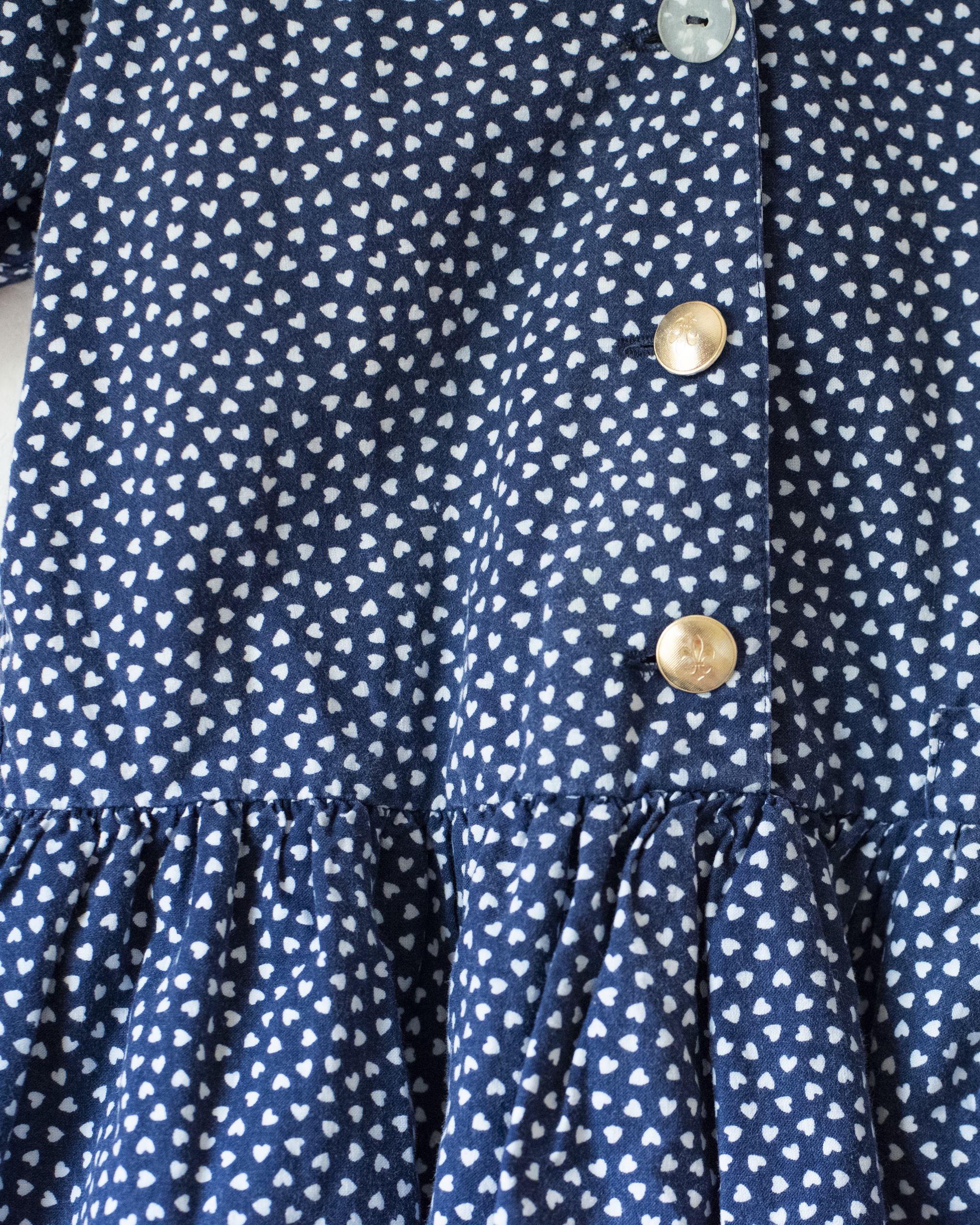 שמלת ימאים מבית איב סאן לורן עם לבבות ודגים | 5-6 שנים