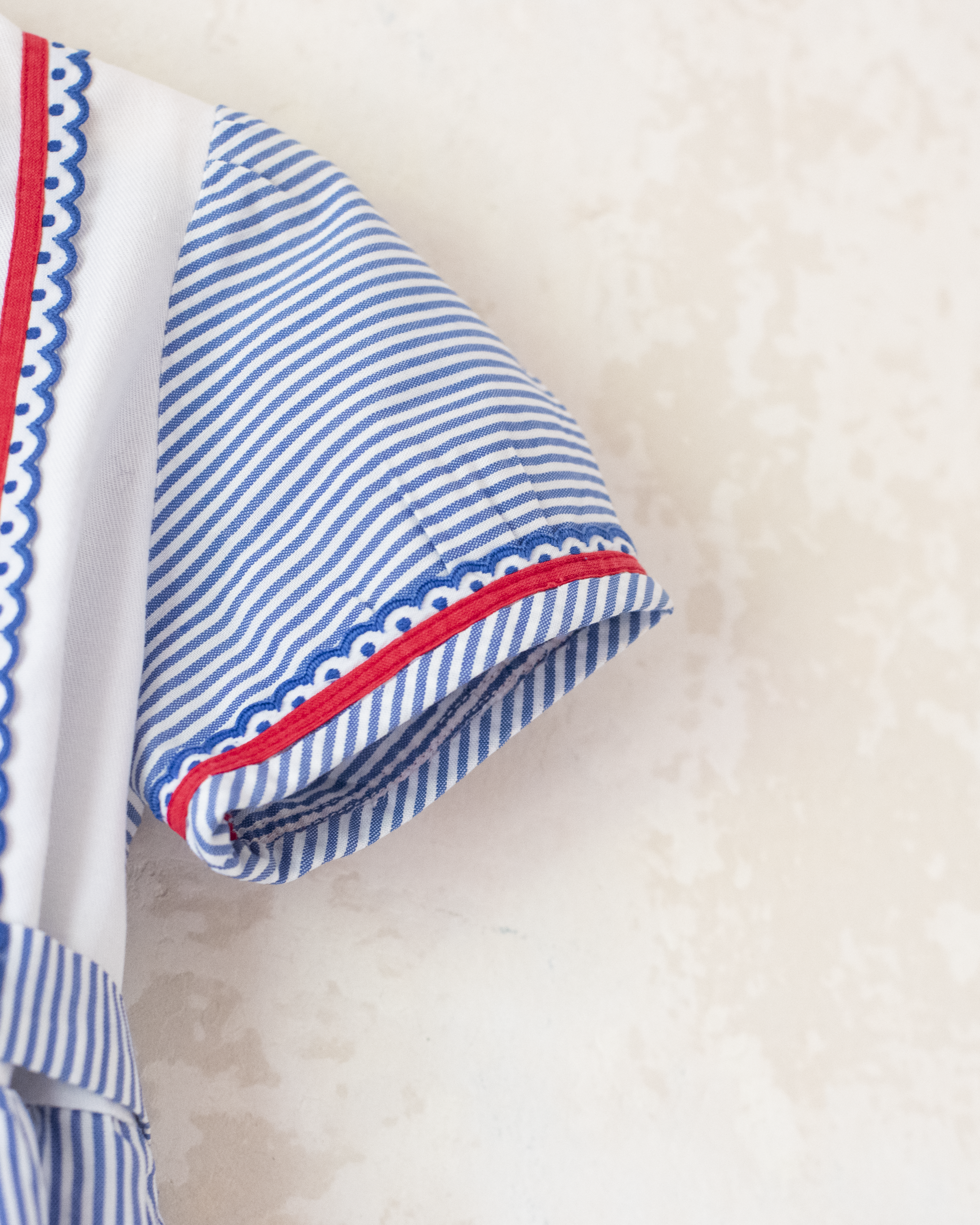 שמלת פסים וילדות רקומות | דד סטוק איטלקי | 4-5 שנים