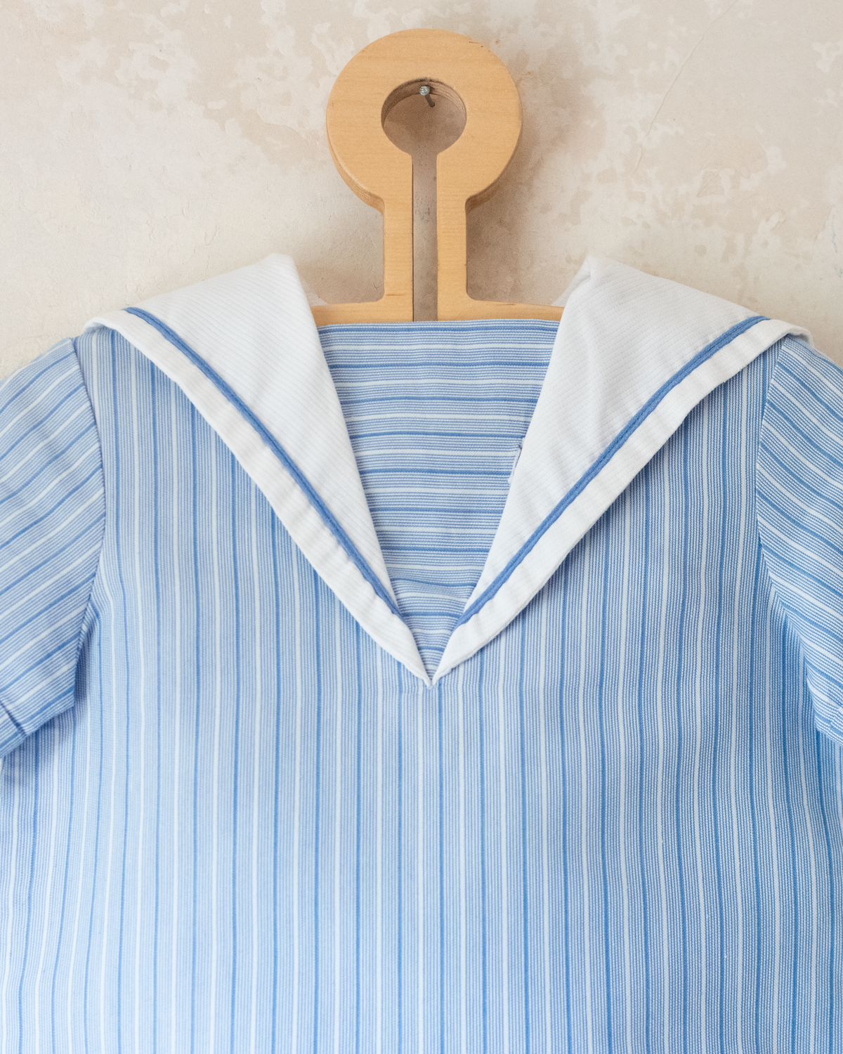 Sailor suit with light blue stripes | 12-18 months