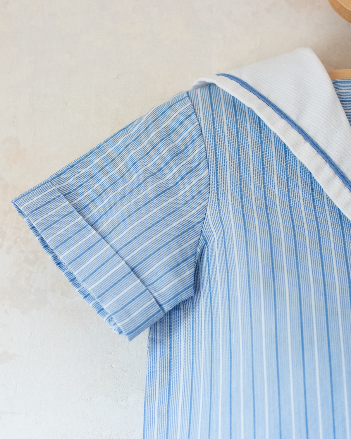 Sailor suit with light blue stripes | 12-18 months