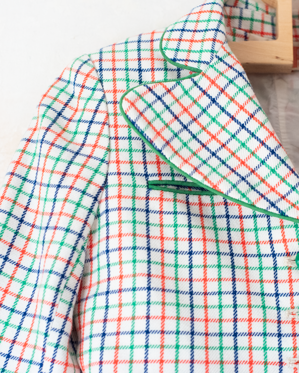 Tailored jacket with green checks and buttons | 7-8 years