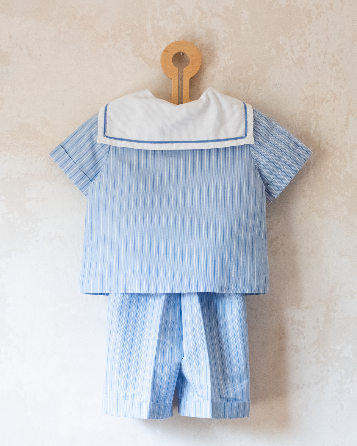 Sailor suit with light blue stripes | 12-18 months