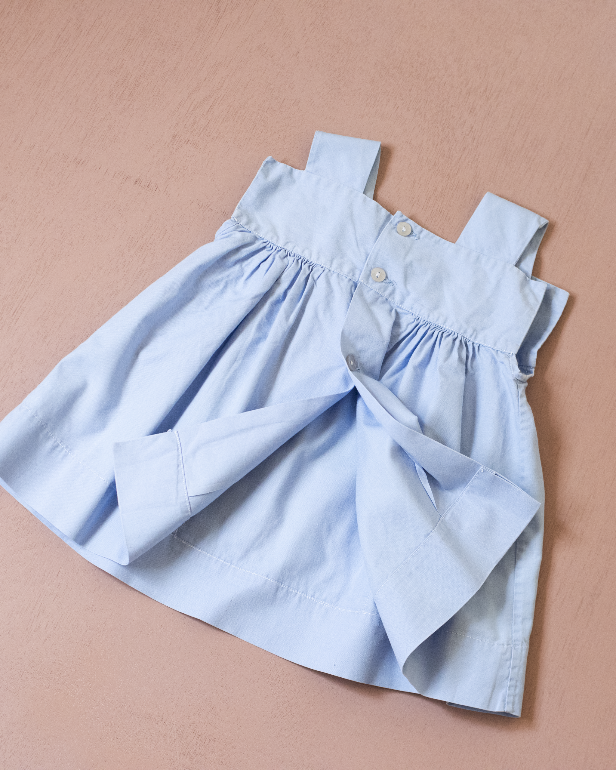 טוניקה צרפתית מהסיקסטיז עם כלבים רקומים | 12-18 חודשים