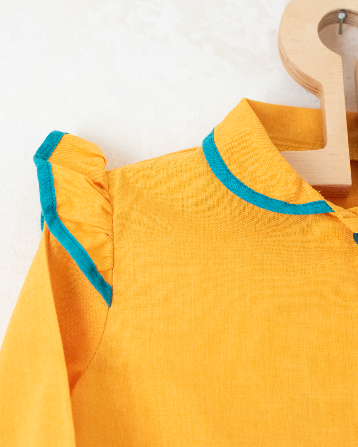 Yellow button-down shirt | 3-4 years