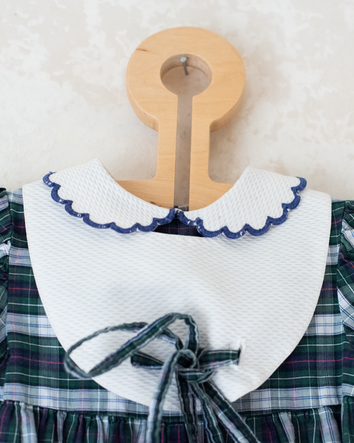 Plaid overalls with wide collar | 12-18 months