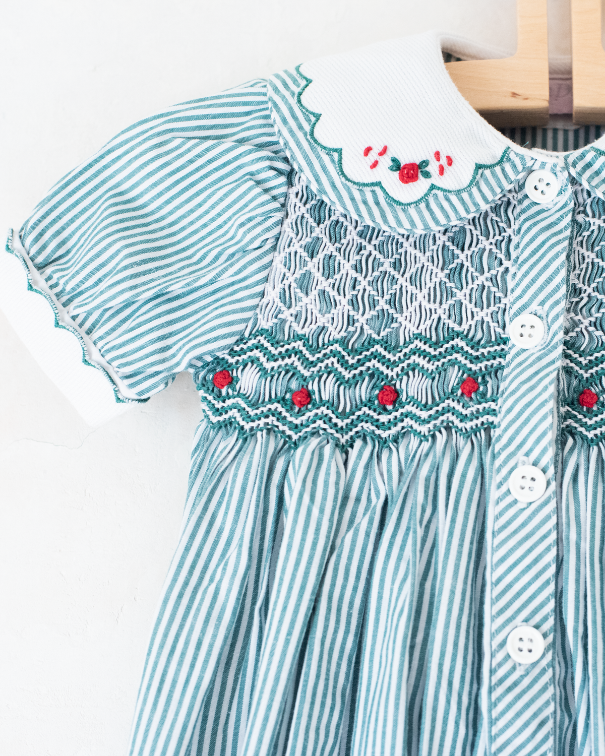 Jumpsuit with stripes and rose embroidery | 9-12 months