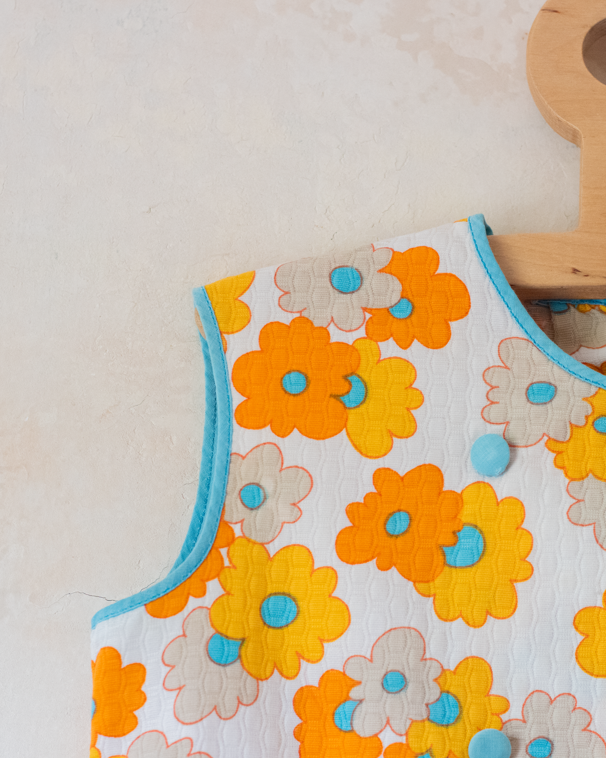 Floral dress from the seventies in shades of orange | 5-6 years