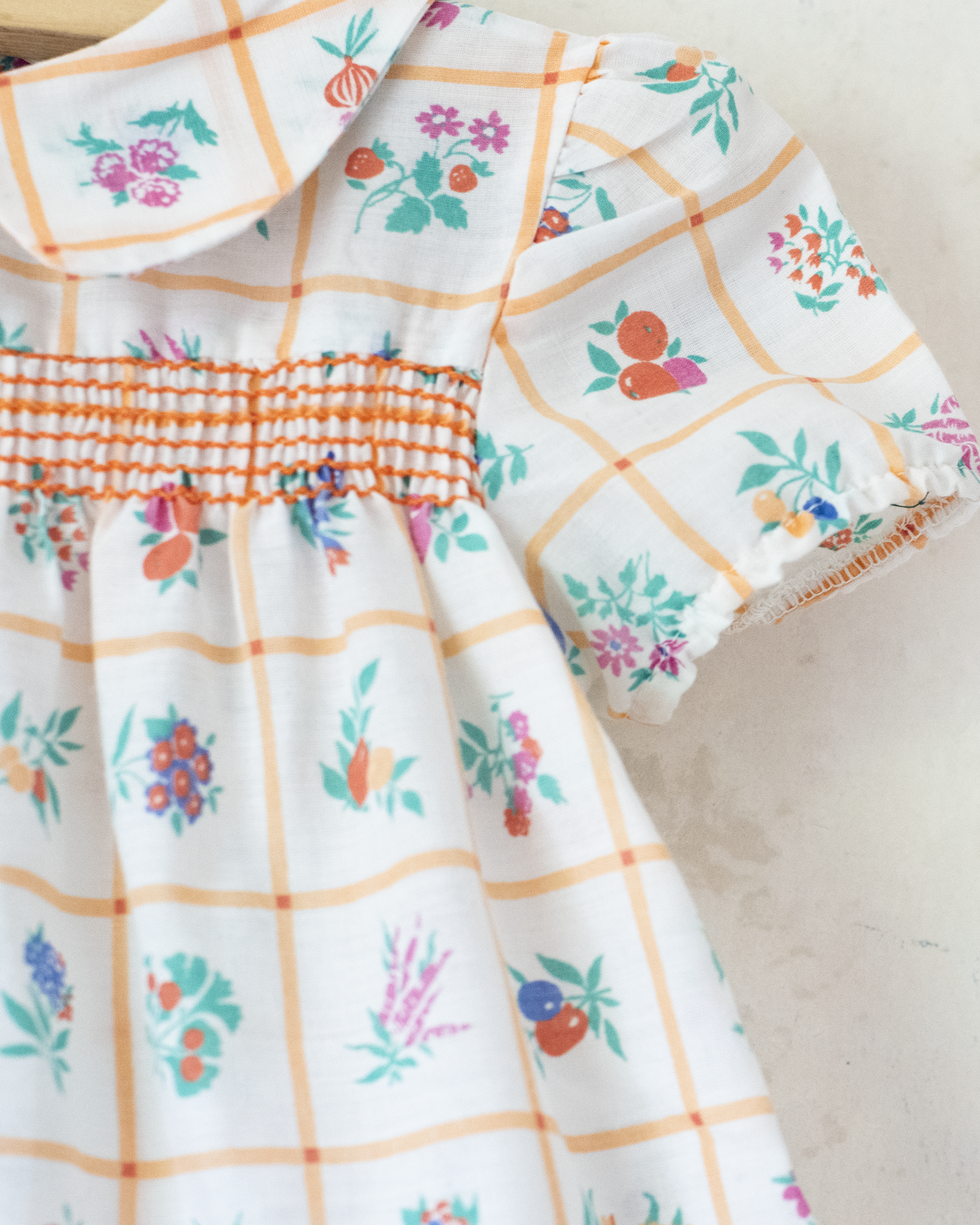 שמלת פיקניק עם פירות ופרחים | 12-18 חודשים