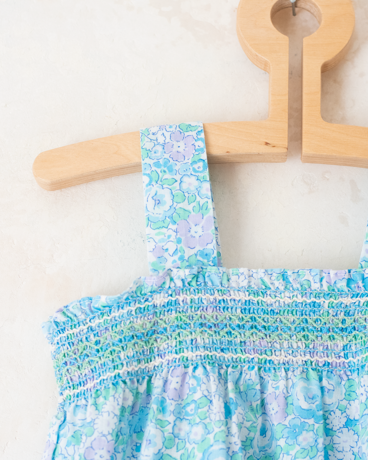Floral dress with delicate embroidery | 9-12 months