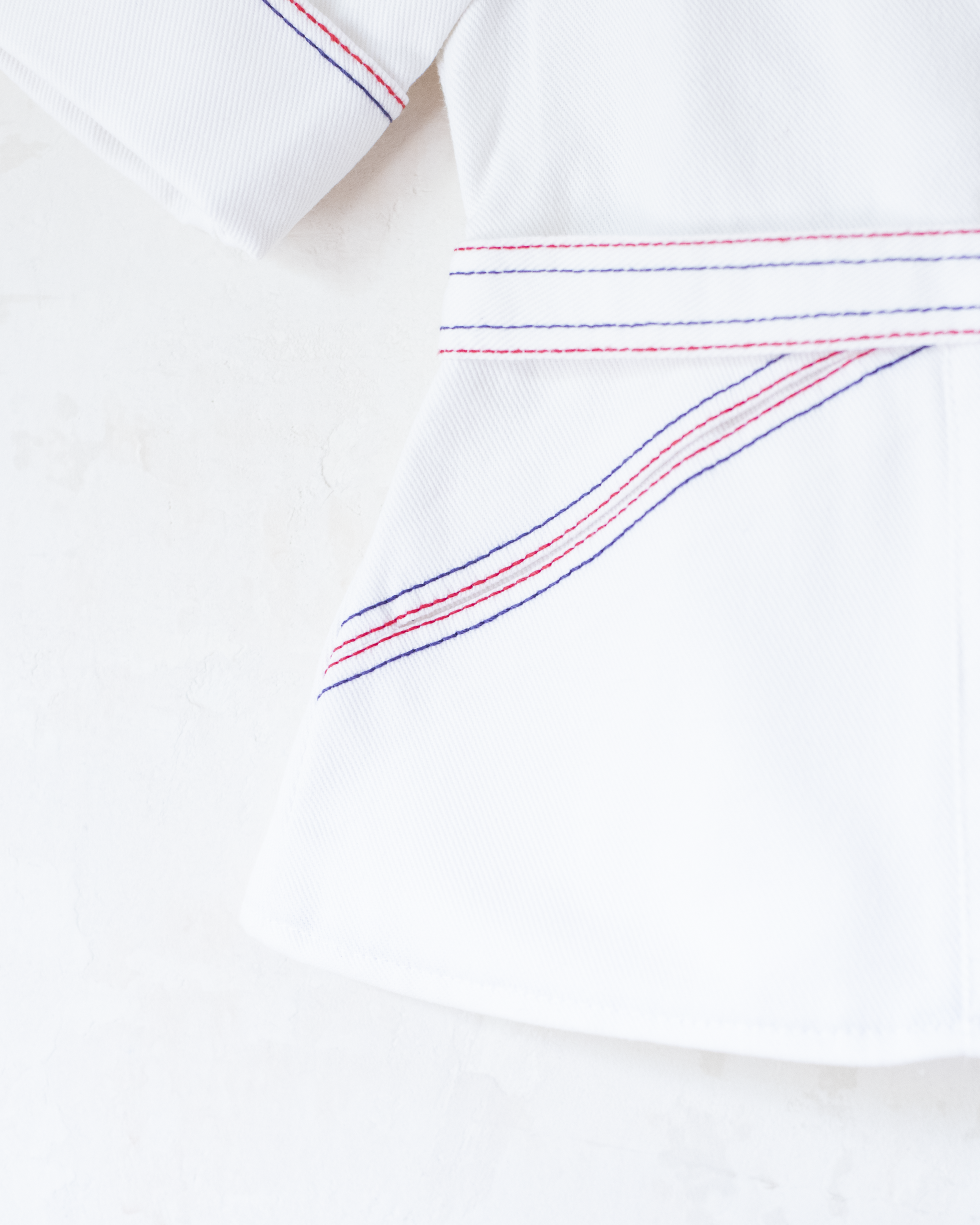 חולצה לבנה צרפתית מחויטת | דד סטוק מהסבנטיז | 2-3 שנים