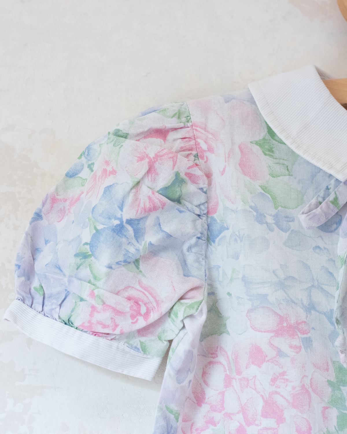 Floral button-down shirt with white collar | 6-7 years
