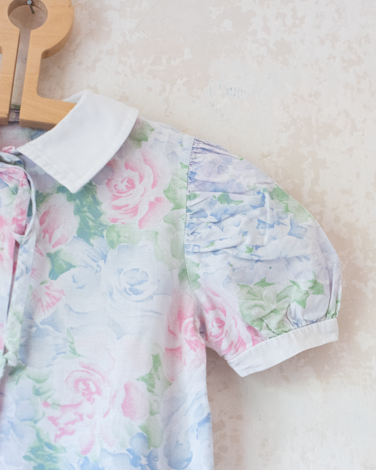 Floral button-down shirt with white collar | 6-7 years