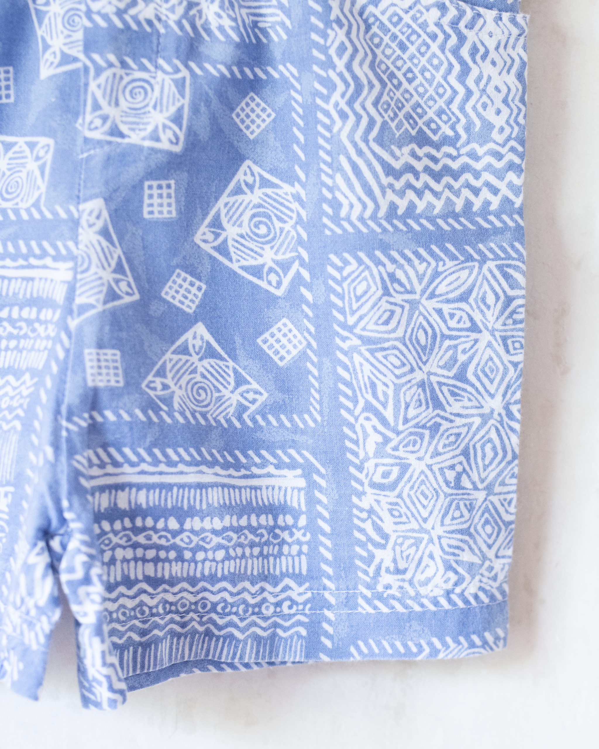 אוברול תכלת עם הדפסים מהאייטיז | 9-12 חודשים