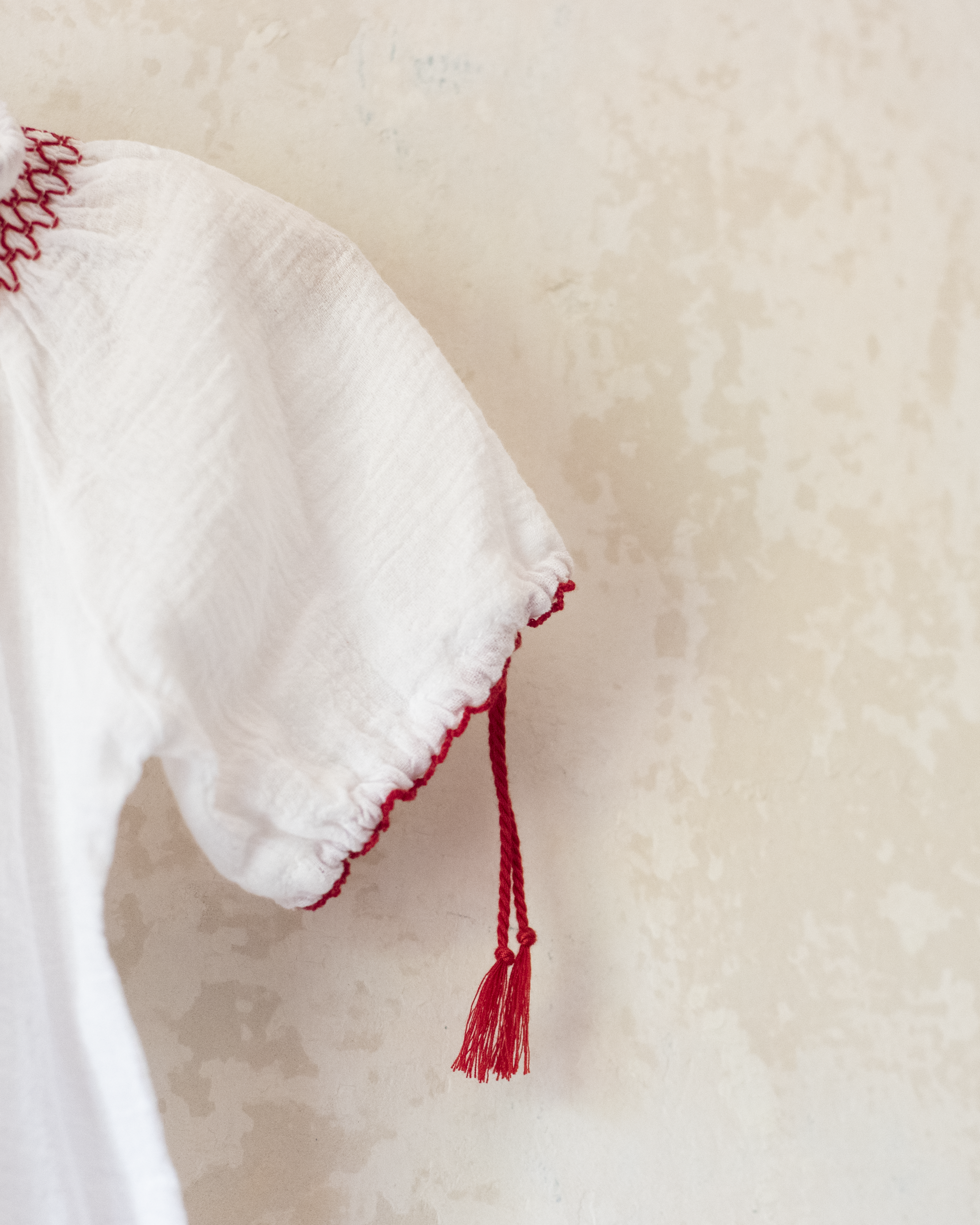 חולצה לבנה אתנית רקומה | 18-24 חודשים