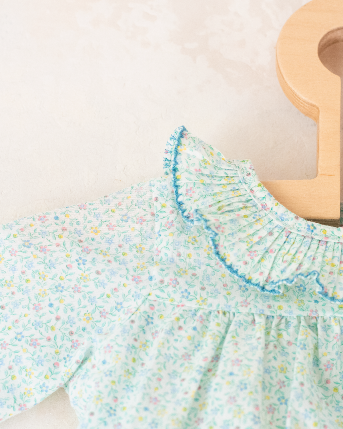 Floral shirt with ruffle collar | 0-3 months
