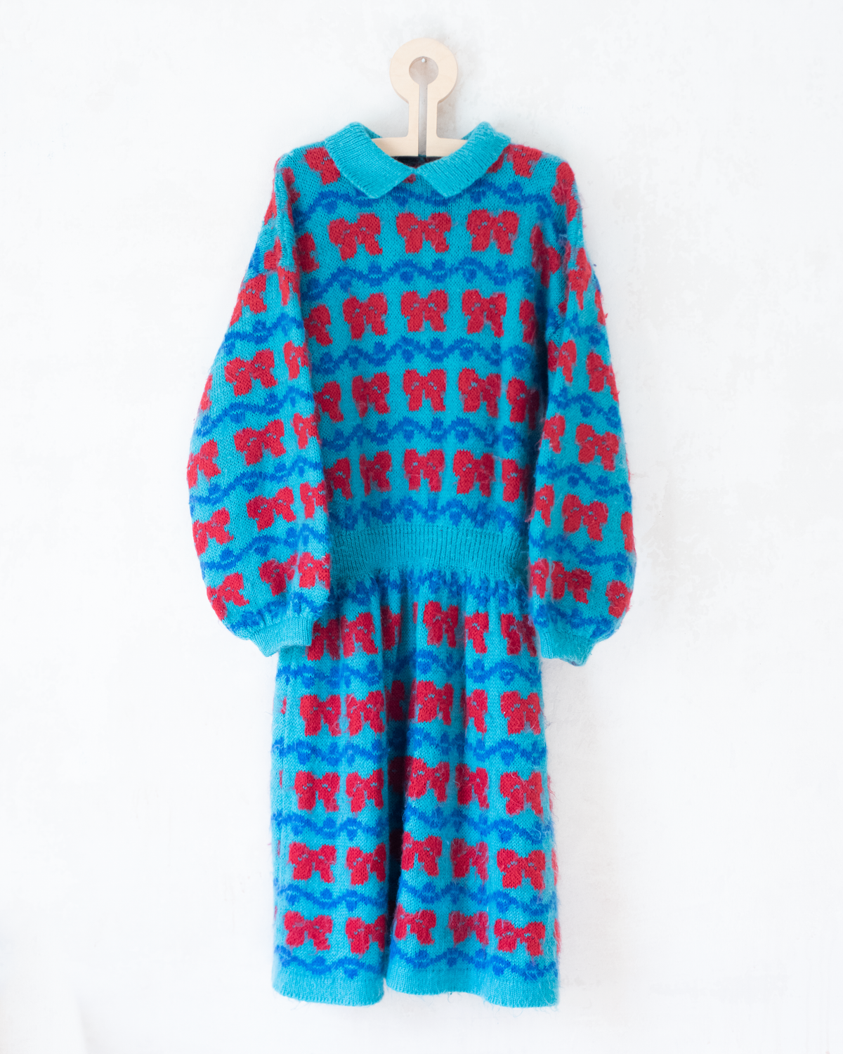 Knitted wool dress with bow ties | 9-10 years